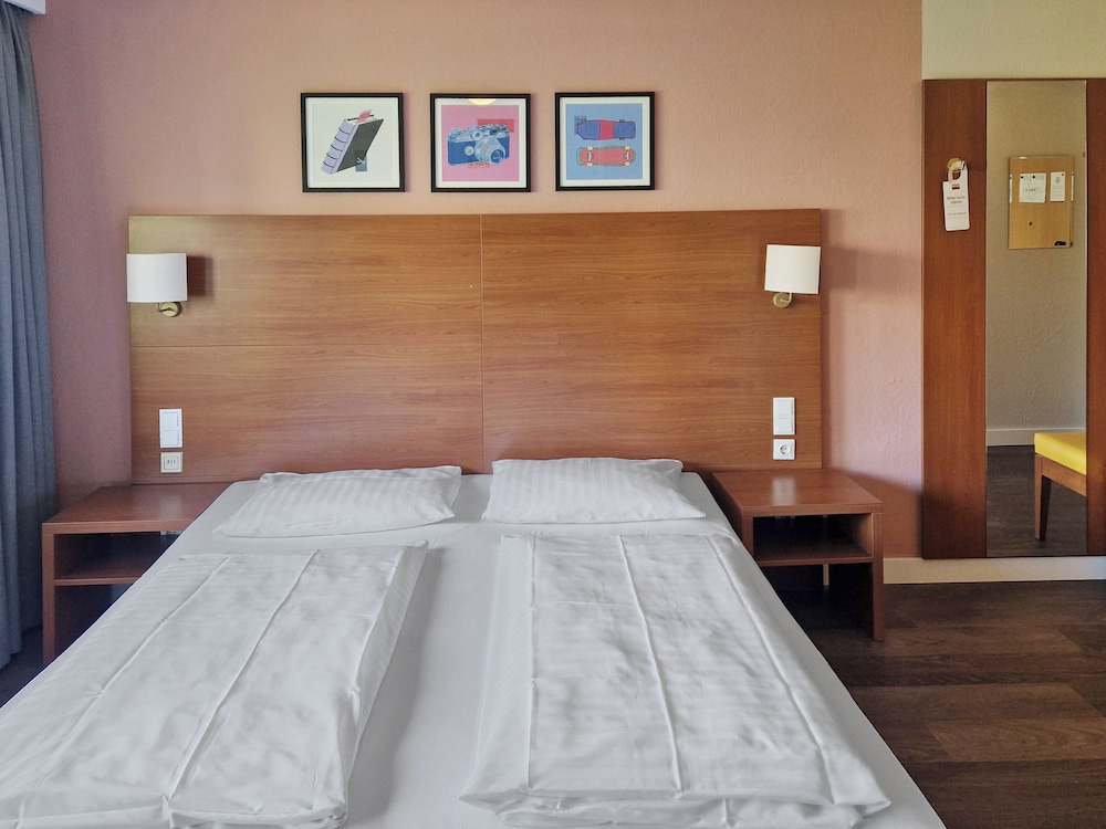 Standard Room - Photo 1