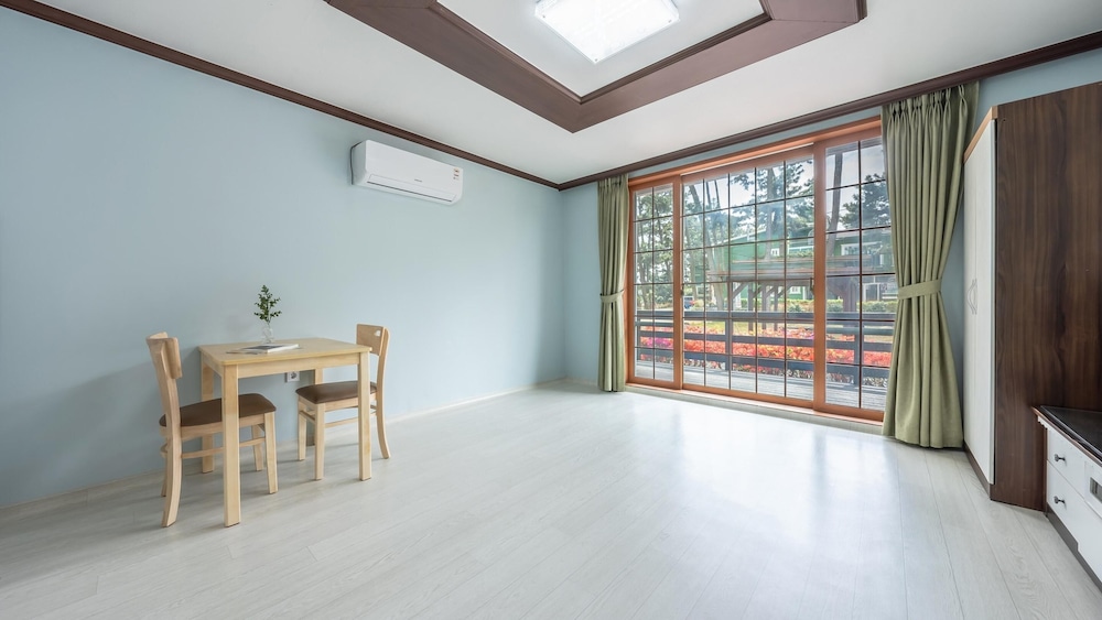 Basic Room, 1 Bedroom (room102) - Photo 5