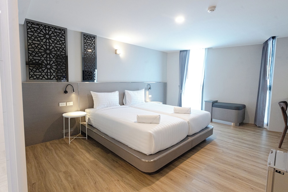 Superior Twin Room - Photo 1