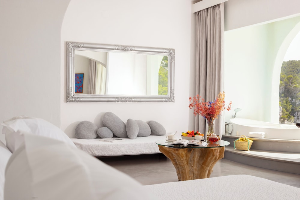 Junior Suite, Sea View (Grand) - Photo 4