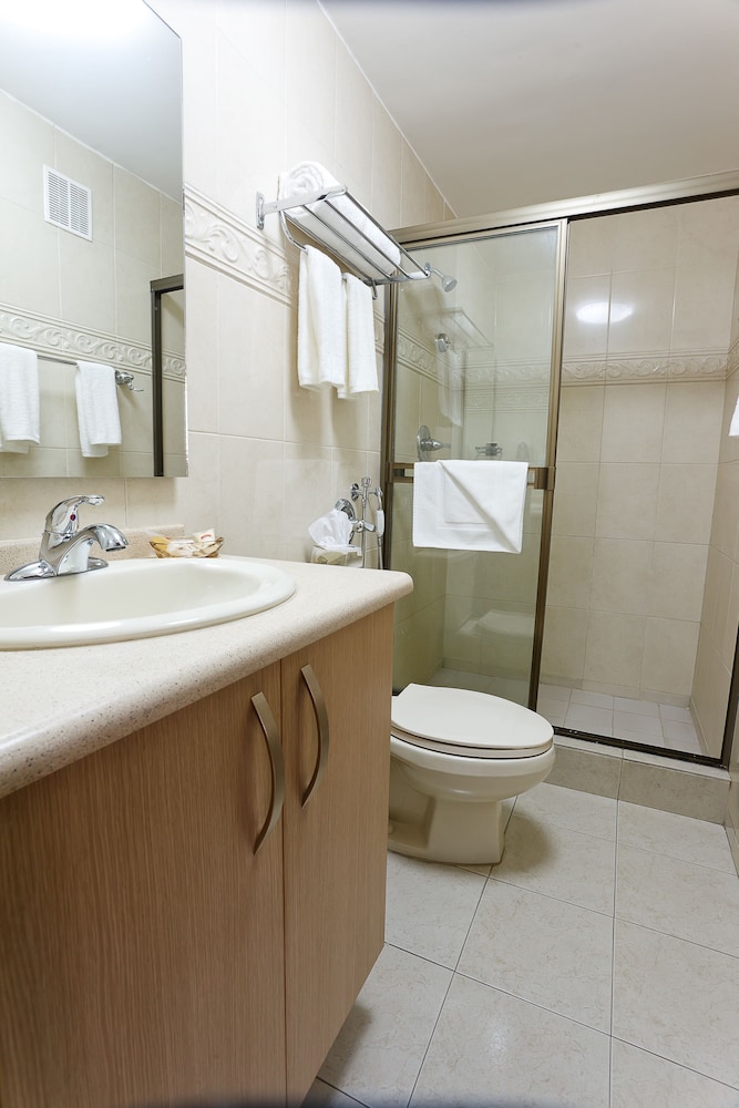 Premium Suite, 2 Double Beds