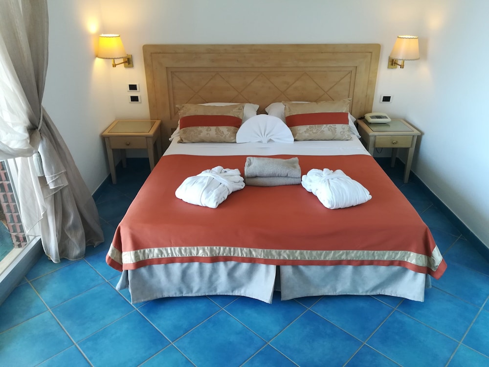 Double Room, Sea View - Photo 1