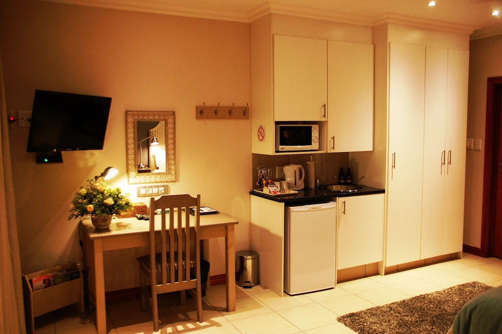 Superior Room - Photo 8