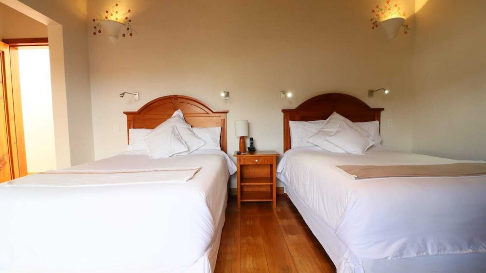Deluxe Room, 2 Double Beds photo 3