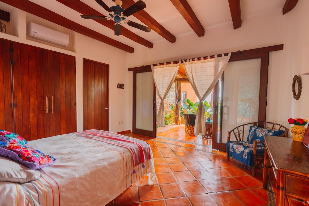 Morado Queen Suite