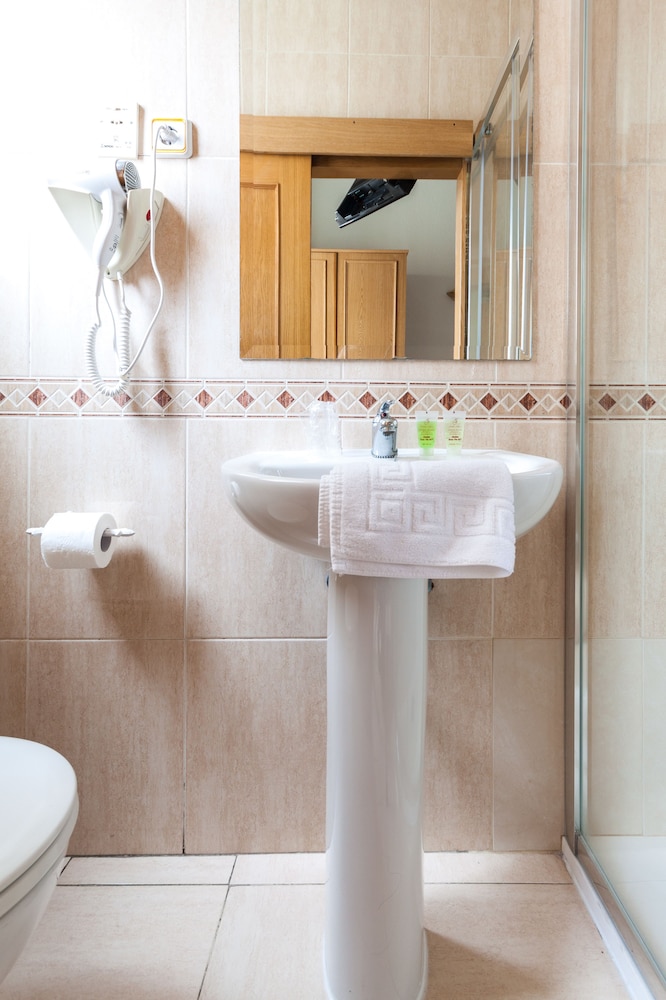 Basic Single Room, Private Bathroom (Ind) photo 3