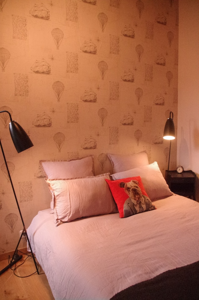 Double Room (50'S) photo 1