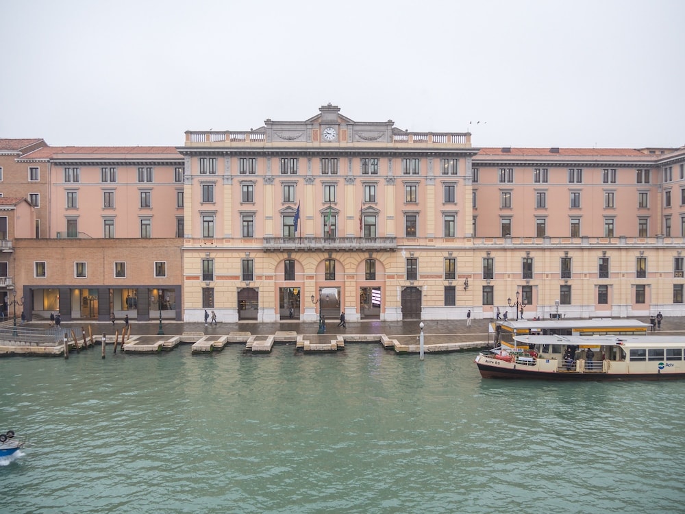 Suite, 1 Bedroom, Grand Canal View photo 2