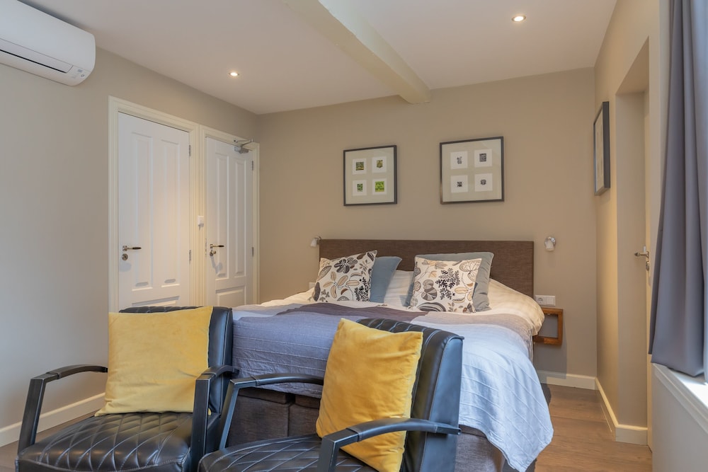 Deluxe Double Room, Garden View photo 3