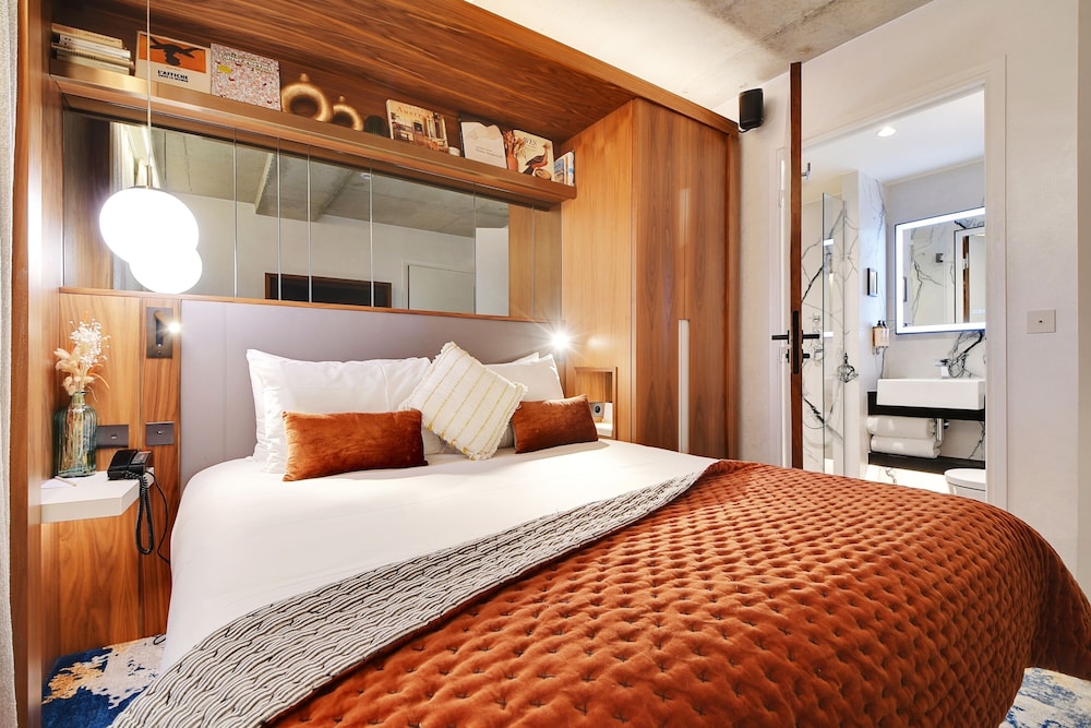 Superior Quadruple Room photo 3