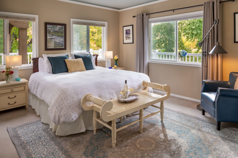 River Room photo 3