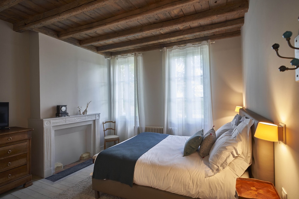 Comfort Double Room, 1 Queen Bed, Fireplace, Garden View photo 1