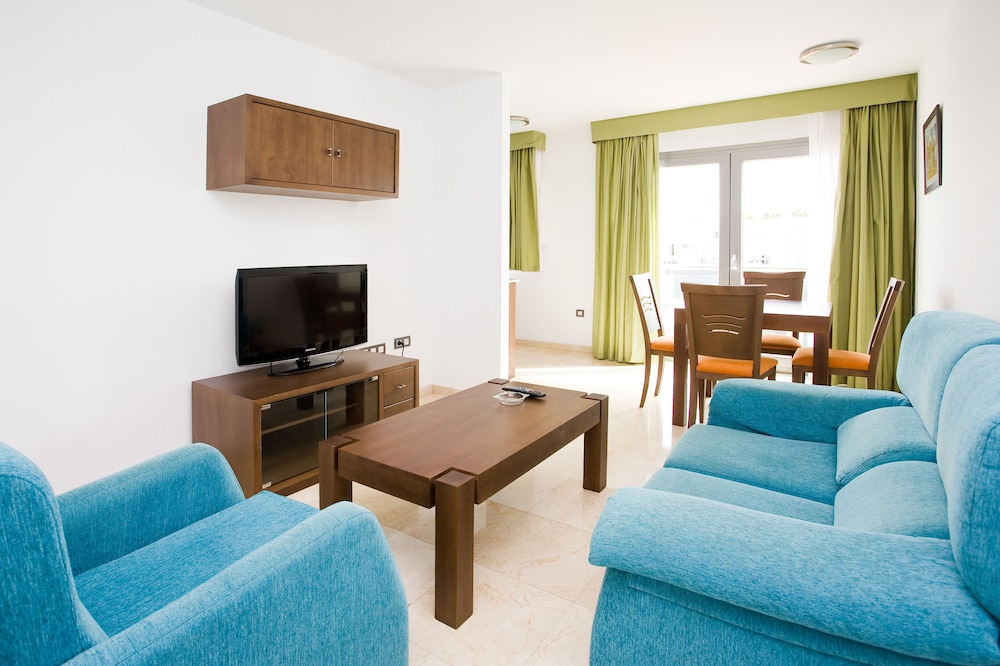 Superior Apartment (2 adults and 1 child) thumbnail 5
