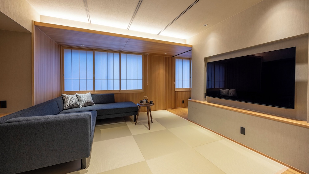 Deluxe Room, Non Smoking (Residence,No View-A Type) - Photo 3