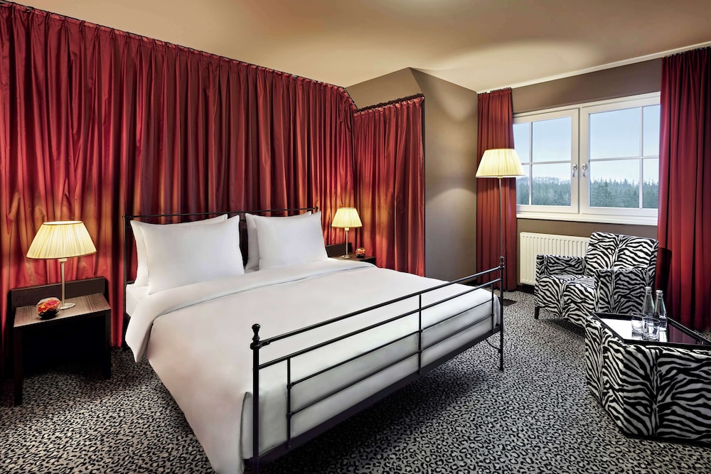 Deluxe Room, 2 Twin Beds photo 2