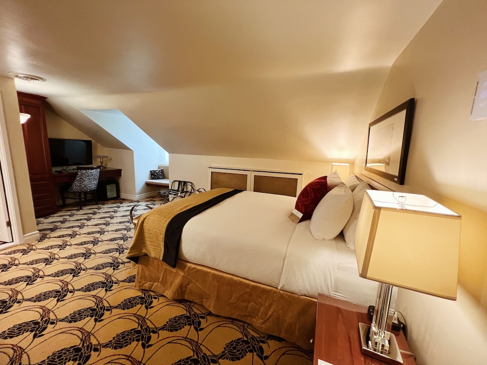 Standard Room (European) thumbnail 5