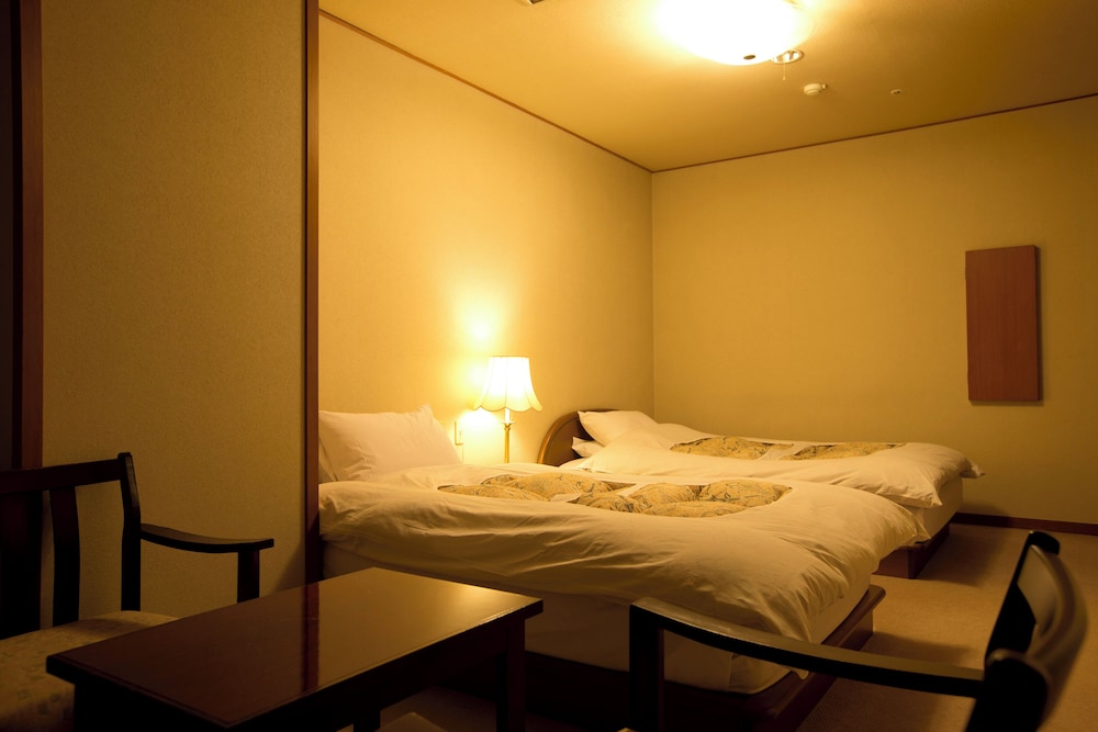 Standard Room, Non Smoking, Courtyard View photo 2