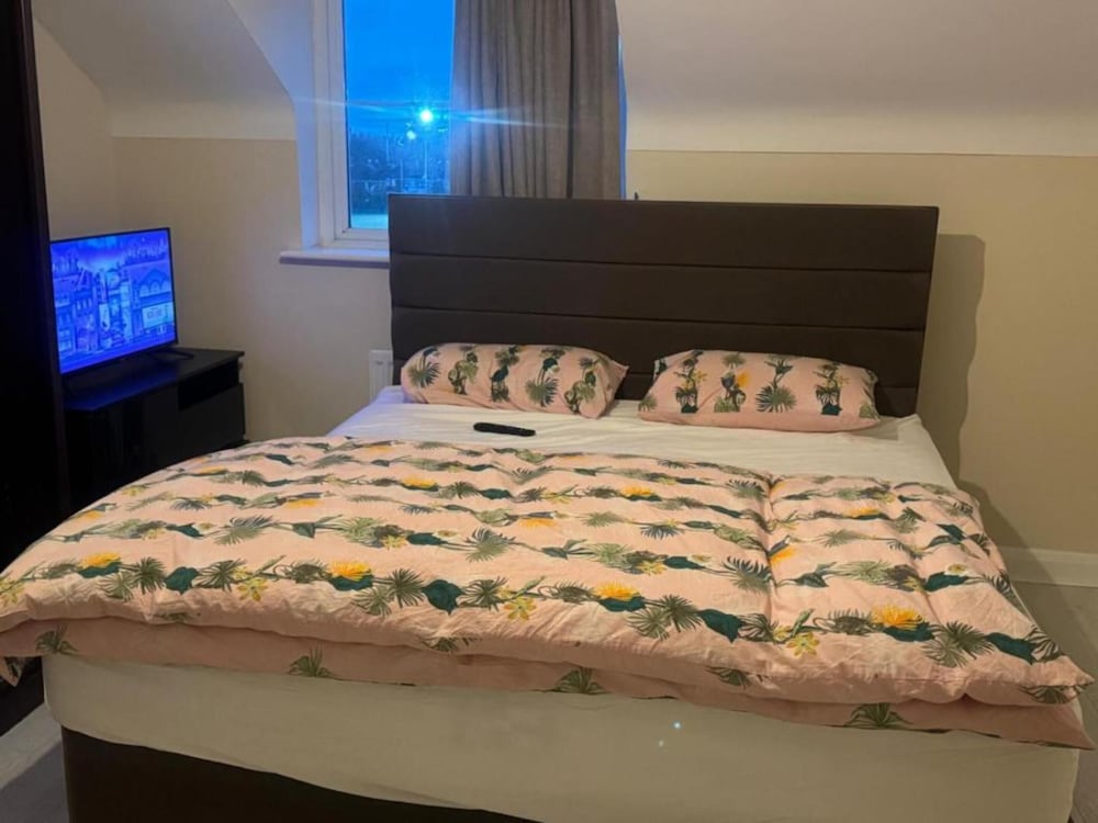 Standard Room, 1 Double Bed (Shared)