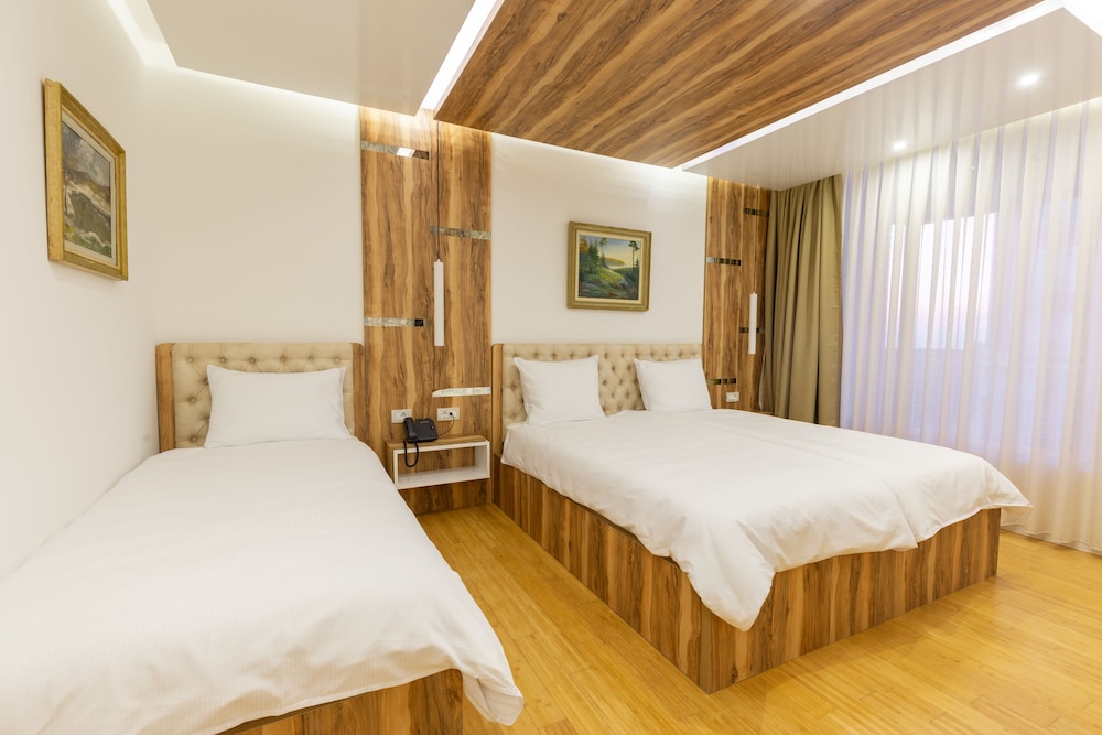 Deluxe Triple Room photo 1