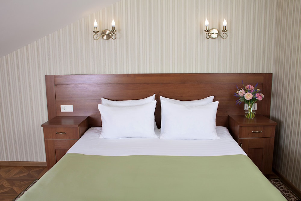 Double or Twin Room (Attic) photo 2