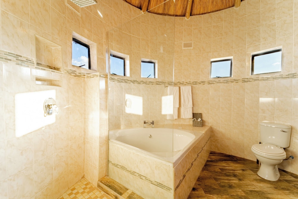 Honeymoon Chalet photo 2