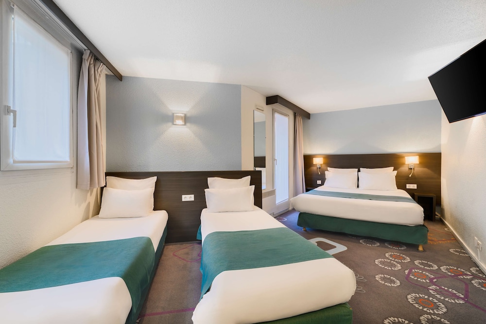Standard Room, Multiple Beds photo 2