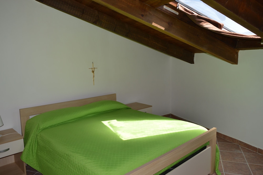 Room photo 2