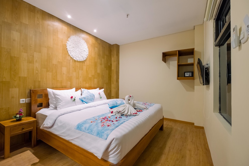 Standard Double Room, 1 Double Bed, Pool Access photo 2