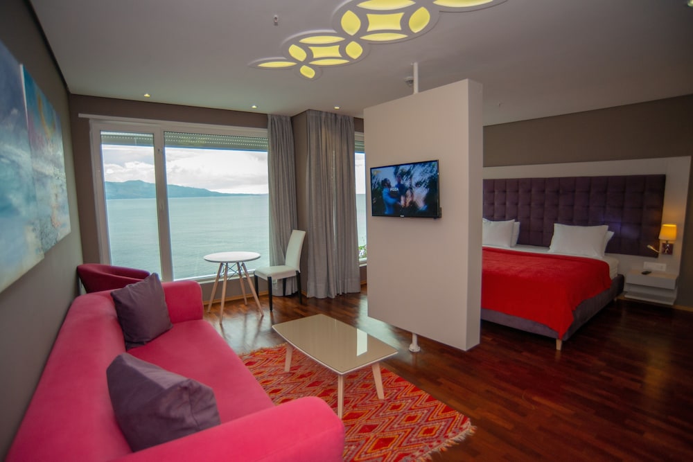 Junior Suite, Bathtub, Sea View