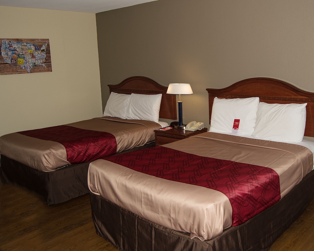 Standard Room, 2 Double Beds, Smoking photo 2