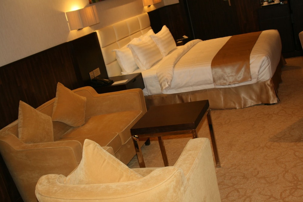 Premium Double or Twin Room, Multiple Beds - Photo 3