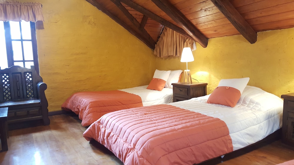 Family Double Room, Hill View photo 1
