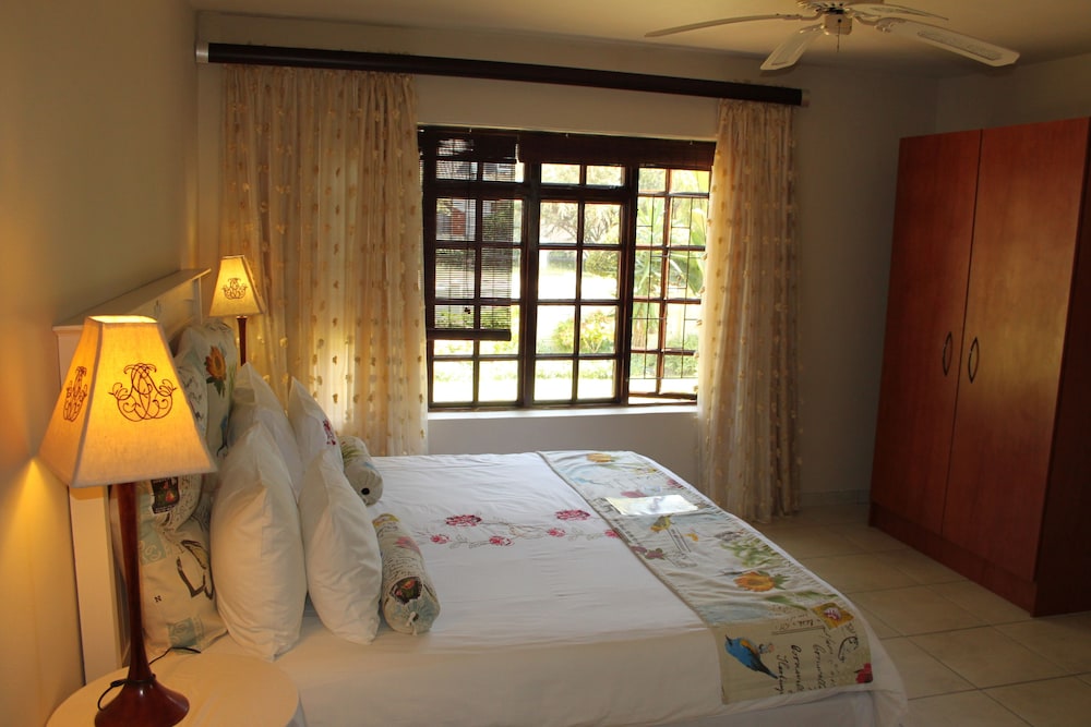Comfort Suite, 2 Bedrooms, Kitchen, Garden Area photo 2