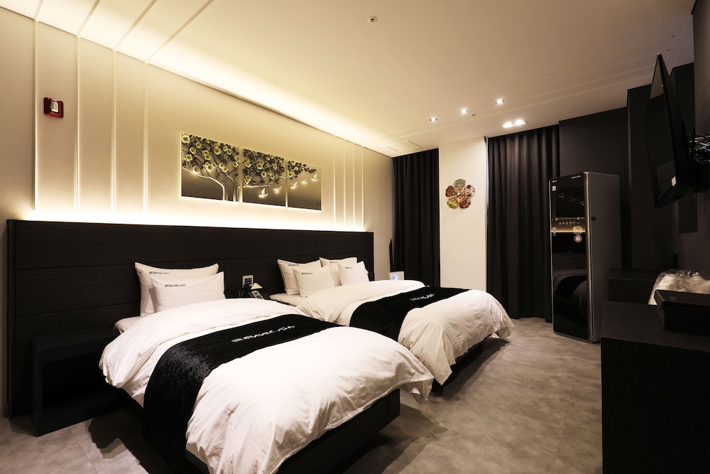 Deluxe Twin Room (No Breakfast) - Photo 5