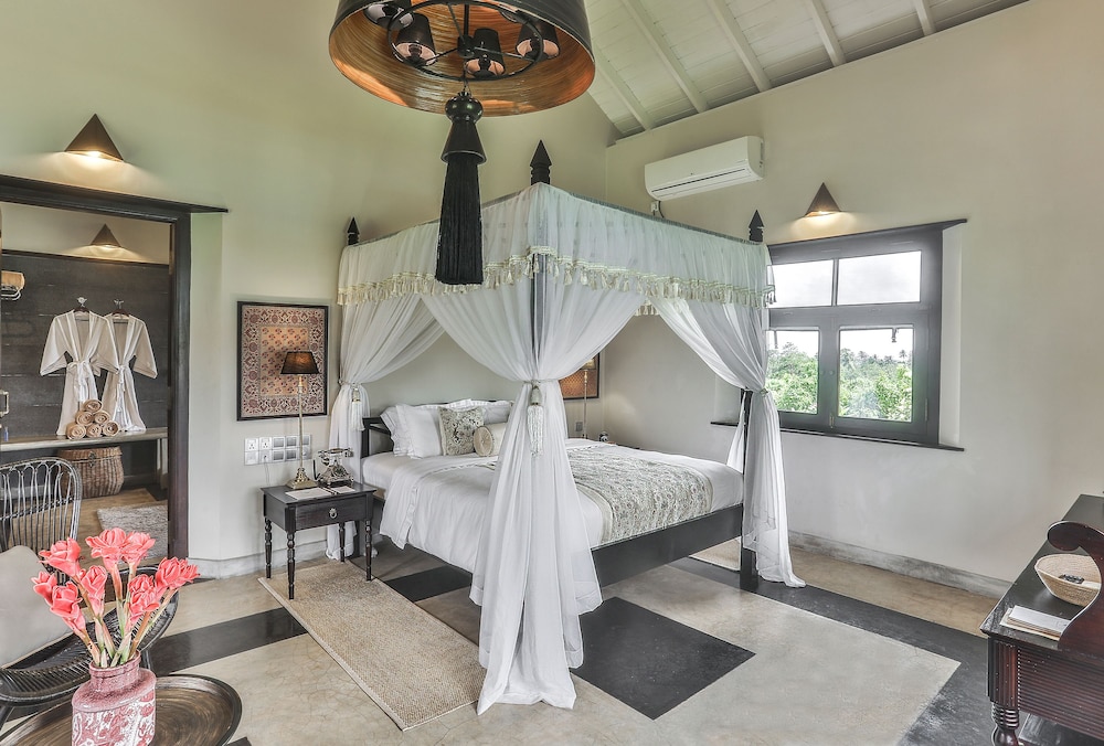 Signature Suite, Pool View, Poolside photo 1