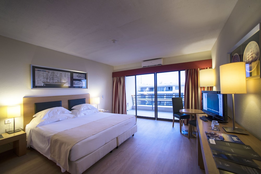 Twin Room (Single Use) - Photo 2
