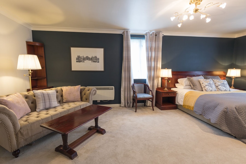 Superior Double Room, Ensuite (Large) photo 1