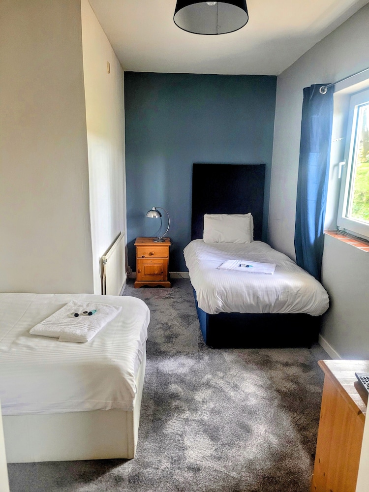 Twin Room, Ensuite photo 1