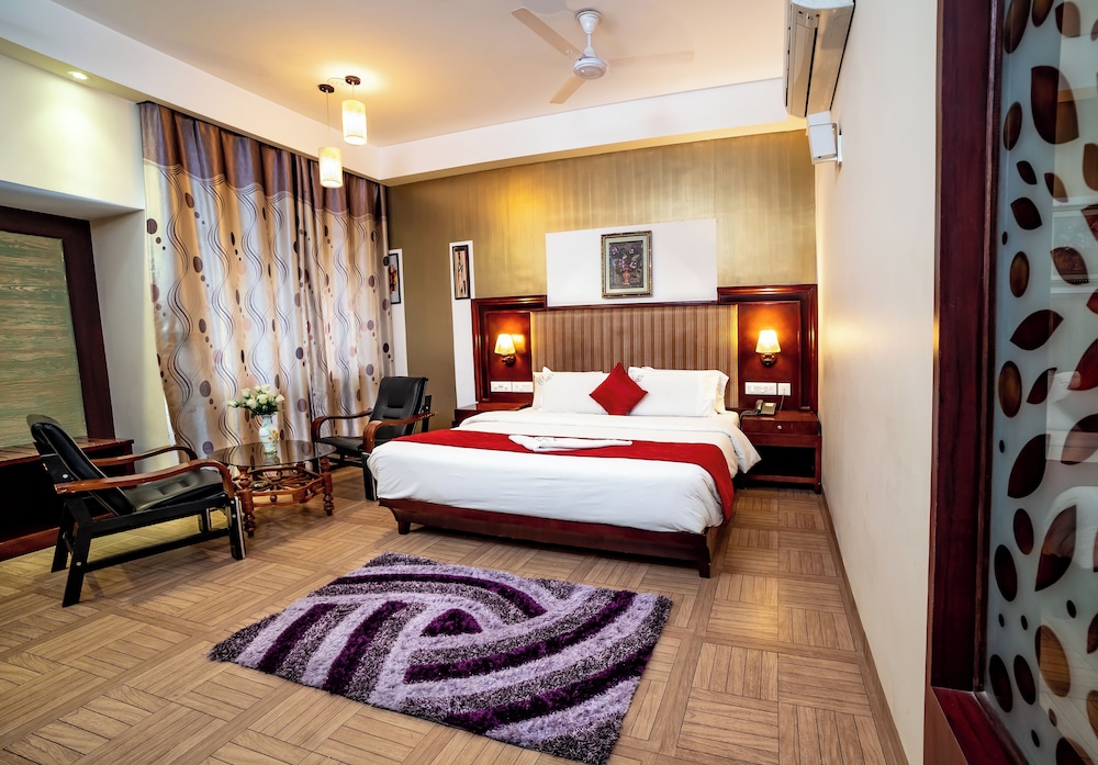 Basic Suite photo 2