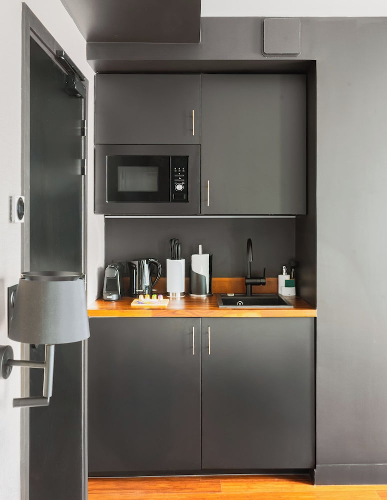 Suite - Wheelchair accessible photo 3