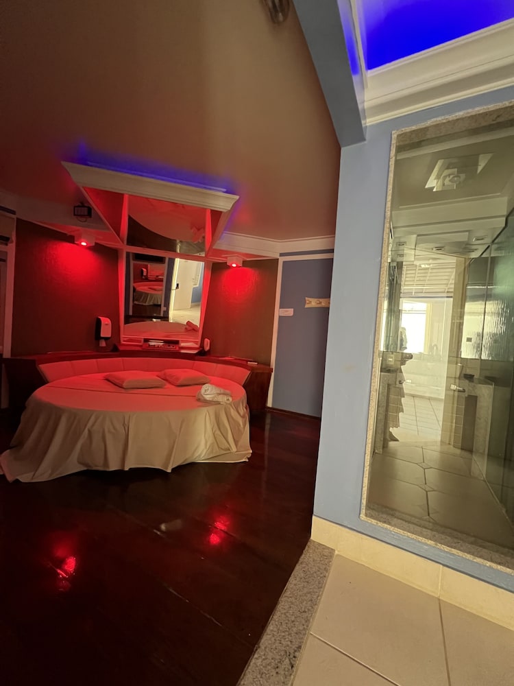 Standard Room photo 2