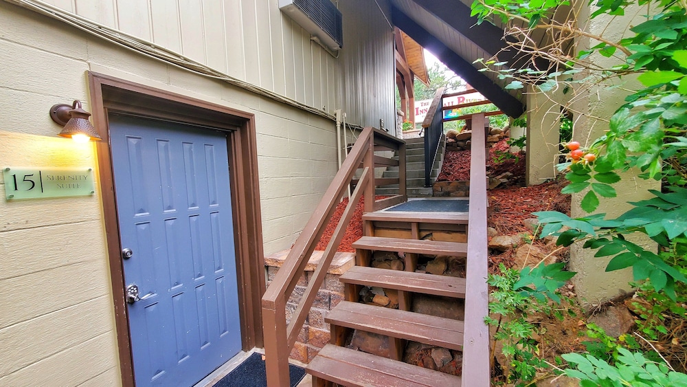 Superior Suite, 1 King Bed with Sofa bed, Hot Tub, River View