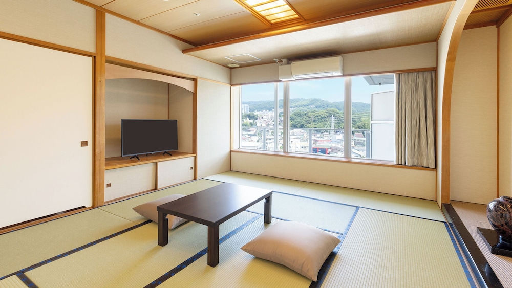 Superior Twin Room, Non Smoking (Japanese-Western-Style, Indoor Bath) - Photo 1