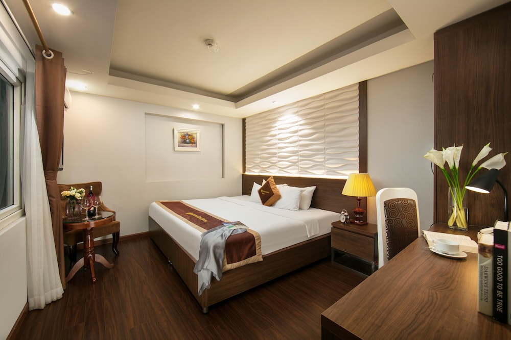 Deluxe Double or Twin Room