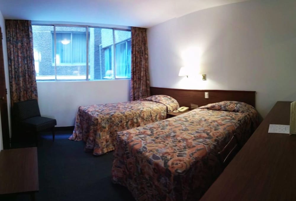 Double Room, 2 Twin Beds photo 2