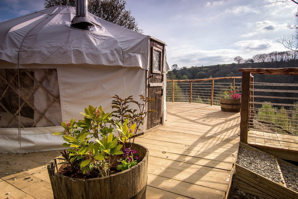 Tent, Ensuite (Derwent Yurt) photo 2