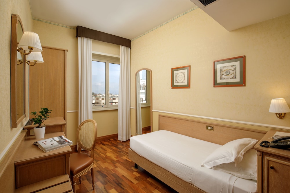 Single Room photo 1