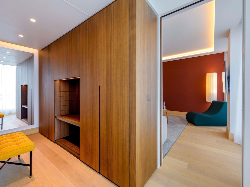Grand Suite, 1 King Bed (High Floor) - Photo 3