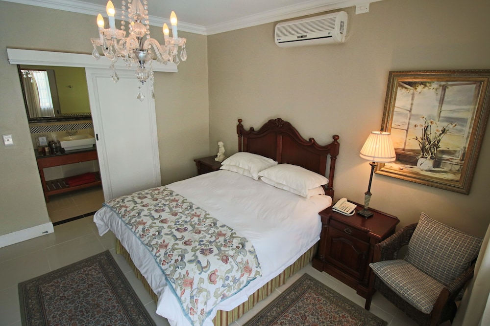 Deluxe Double Room photo 3