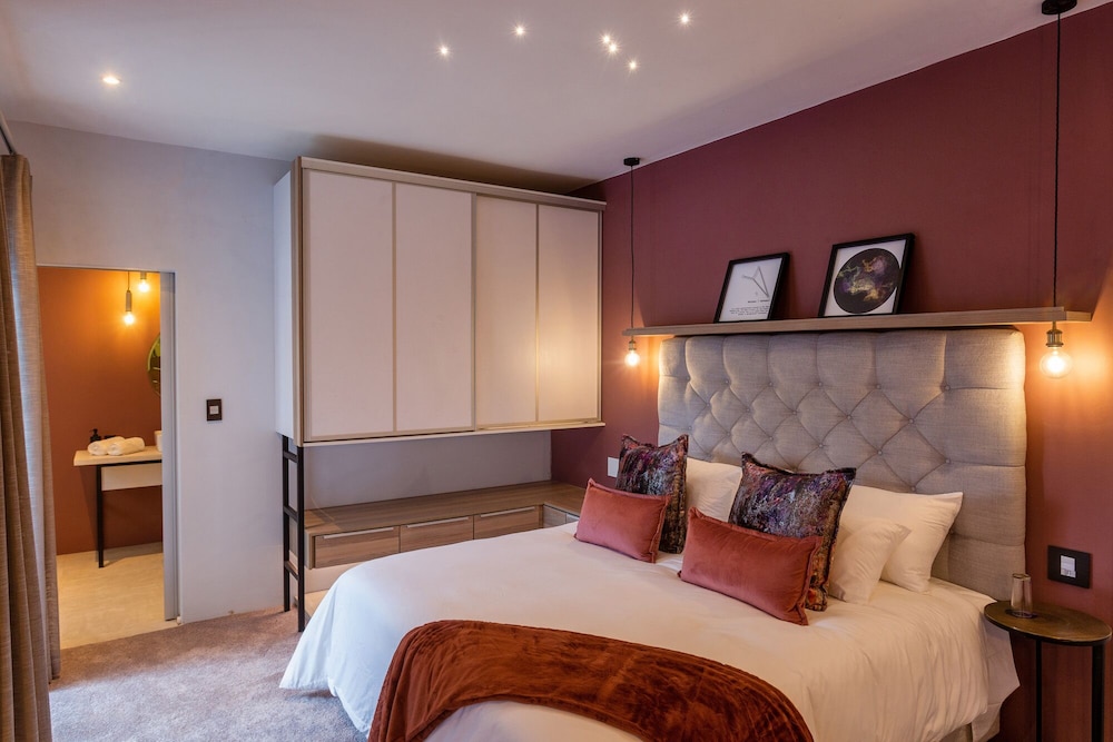 Executive Studio Suite